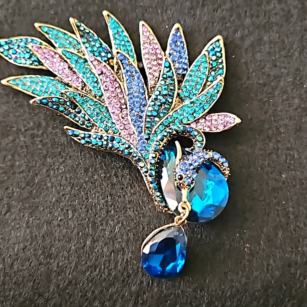 NWT Crystal Phoenix Large Brooch